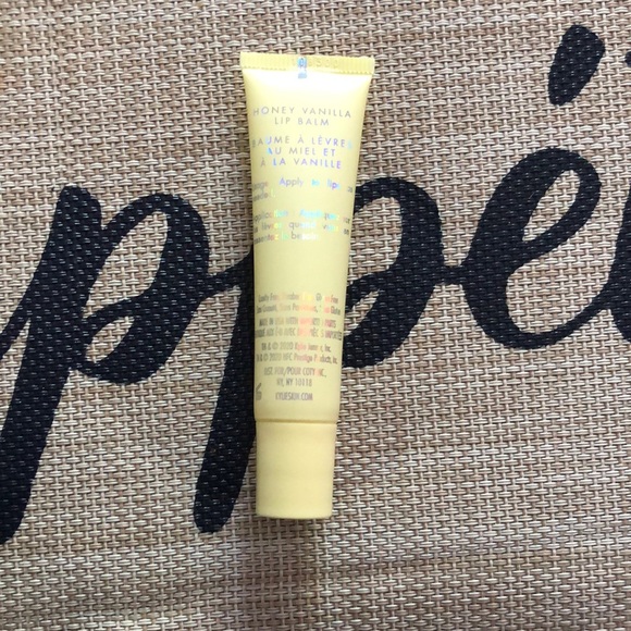Kylie skin-Honey vanilla lip balm - Picture 2 of 2